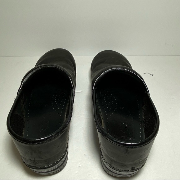 Dansko Women's Profesional Black Leather Comfort Clogs Women's Size 41 US 10.5 - Picture 3 of 12